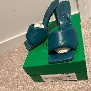 Gently used Bottega Veneta shoes